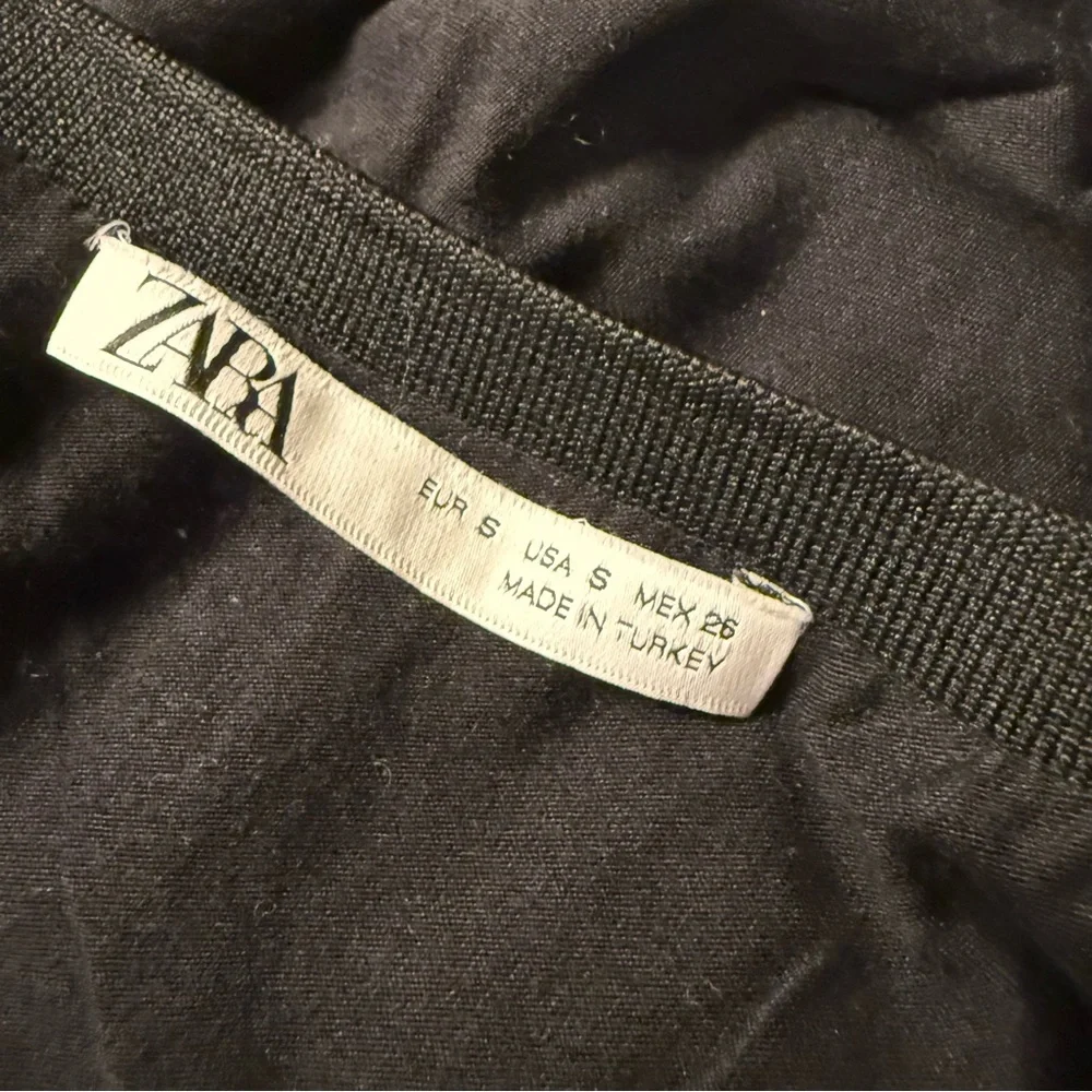 ZARA Black V-Neck Sleeveless Chiffon-Layer Camisole - Picture 7 of 7